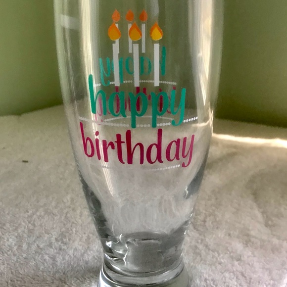 CUSTOMIZABLE BUCKET & HAPPY BIRTHDAY  GLASS... - Picture 3 of 11